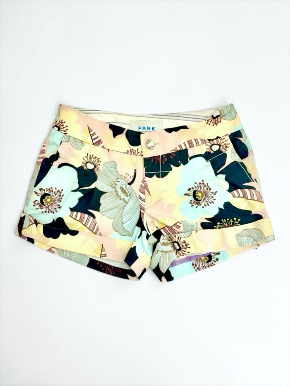 PARK Floral Print Shorts Women’s Size 4 Pastel Preppy Vacation